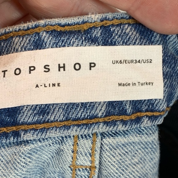 Top Shop A Line Ripped Denim Shorts - Medium Wash Blue - size 2 - Picture 3 of 5